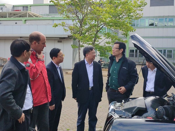 851568793934806.jpg 學(xué)術(shù)交流.jpg